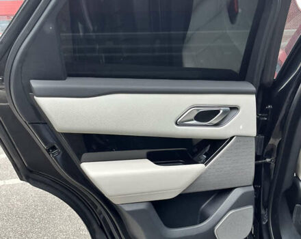 Чорний Ленд Ровер Рендж Ровер Велар, об'ємом двигуна 2 л та пробігом 91 тис. км за 39500 $, фото 8 на Automoto.ua