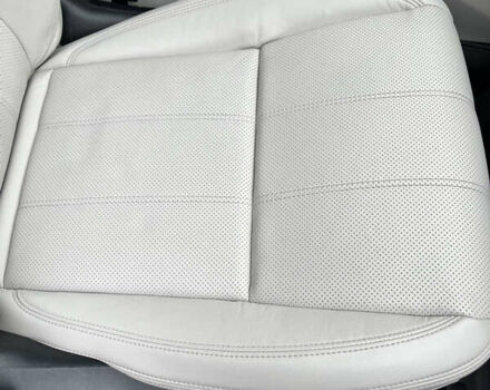 Чорний Ленд Ровер Рендж Ровер Велар, об'ємом двигуна 2 л та пробігом 91 тис. км за 39500 $, фото 29 на Automoto.ua