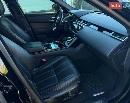 Черный Ленд Ровер Рендж Ровер Велар, объемом двигателя 2 л и пробегом 89 тыс. км за 38900 $, фото 25 на Automoto.ua