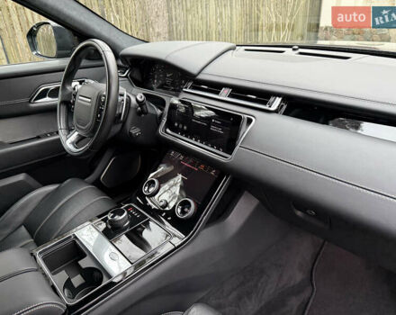 Черный Ленд Ровер Рендж Ровер Велар, объемом двигателя 2.99 л и пробегом 129 тыс. км за 44900 $, фото 126 на Automoto.ua