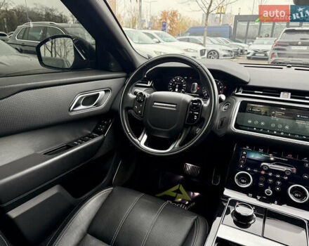 Черный Ленд Ровер Рендж Ровер Велар, объемом двигателя 3 л и пробегом 81 тыс. км за 45800 $, фото 46 на Automoto.ua