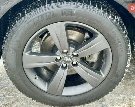 Черный Ленд Ровер Рендж Ровер Велар, объемом двигателя 2 л и пробегом 112 тыс. км за 34999 $, фото 21 на Automoto.ua