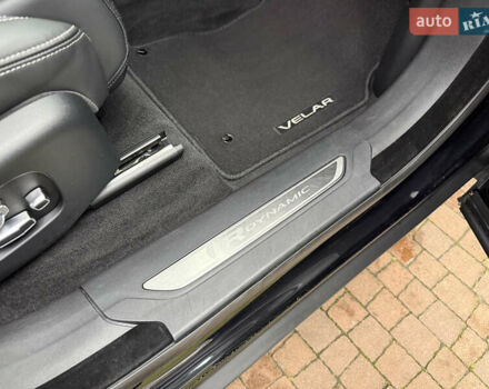 Черный Ленд Ровер Рендж Ровер Велар, объемом двигателя 2.99 л и пробегом 129 тыс. км за 44900 $, фото 120 на Automoto.ua