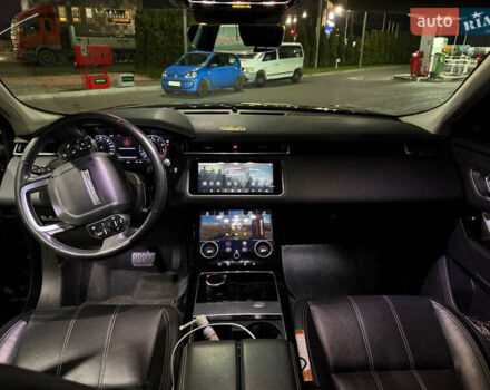 Чорний Ленд Ровер Рендж Ровер Велар, об'ємом двигуна 3 л та пробігом 108 тис. км за 35100 $, фото 9 на Automoto.ua