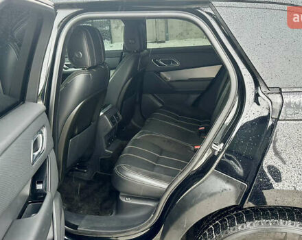 Черный Ленд Ровер Рендж Ровер Велар, объемом двигателя 2 л и пробегом 112 тыс. км за 34999 $, фото 32 на Automoto.ua