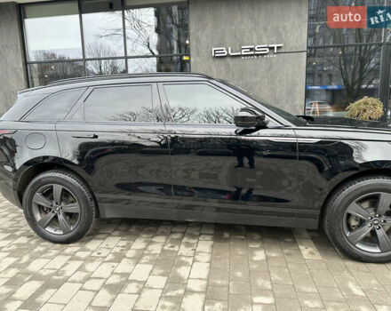 Черный Ленд Ровер Рендж Ровер Велар, объемом двигателя 2 л и пробегом 191 тыс. км за 28800 $, фото 7 на Automoto.ua