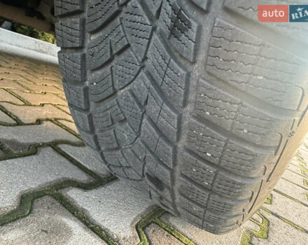 Черный Ленд Ровер Рендж Ровер Велар, объемом двигателя 2 л и пробегом 221 тыс. км за 29500 $, фото 15 на Automoto.ua