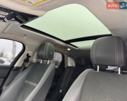 Чорний Ленд Ровер Рендж Ровер Велар, об'ємом двигуна 2 л та пробігом 162 тис. км за 31600 $, фото 14 на Automoto.ua