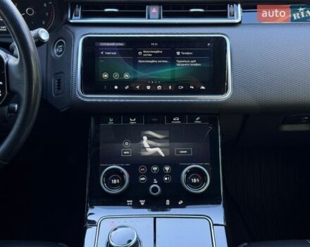 Черный Ленд Ровер Рендж Ровер Велар, объемом двигателя 2 л и пробегом 90 тыс. км за 35500 $, фото 25 на Automoto.ua