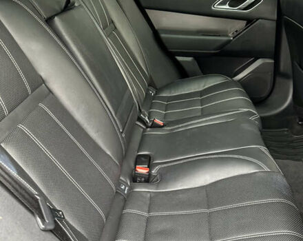 Черный Ленд Ровер Рендж Ровер Велар, объемом двигателя 2 л и пробегом 191 тыс. км за 28800 $, фото 16 на Automoto.ua