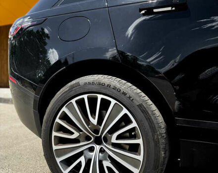 Чорний Ленд Ровер Рендж Ровер Велар, об'ємом двигуна 2 л та пробігом 82 тис. км за 35400 $, фото 11 на Automoto.ua