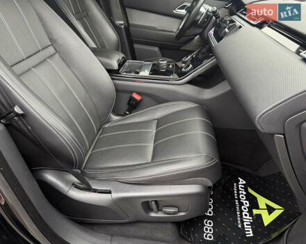 Черный Ленд Ровер Рендж Ровер Велар, объемом двигателя 3 л и пробегом 81 тыс. км за 45800 $, фото 42 на Automoto.ua