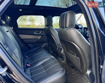 Черный Ленд Ровер Рендж Ровер Велар, объемом двигателя 2 л и пробегом 90 тыс. км за 35500 $, фото 35 на Automoto.ua