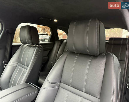 Черный Ленд Ровер Рендж Ровер Велар, объемом двигателя 2.99 л и пробегом 129 тыс. км за 44900 $, фото 76 на Automoto.ua