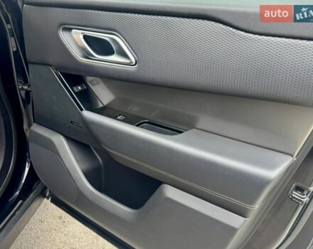 Черный Ленд Ровер Рендж Ровер Велар, объемом двигателя 3 л и пробегом 110 тыс. км за 36000 $, фото 12 на Automoto.ua