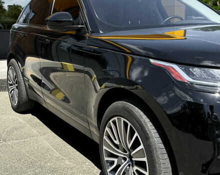 Чорний Ленд Ровер Рендж Ровер Велар, об'ємом двигуна 2 л та пробігом 82 тис. км за 35400 $, фото 5 на Automoto.ua