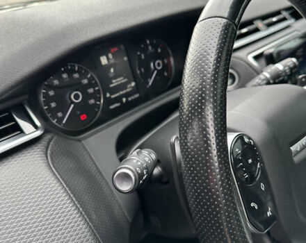 Черный Ленд Ровер Рендж Ровер Велар, объемом двигателя 2 л и пробегом 191 тыс. км за 28800 $, фото 14 на Automoto.ua