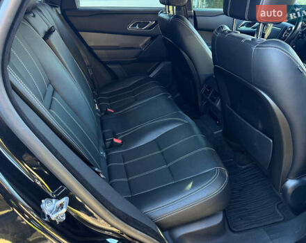 Черный Ленд Ровер Рендж Ровер Велар, объемом двигателя 2 л и пробегом 89 тыс. км за 38900 $, фото 24 на Automoto.ua