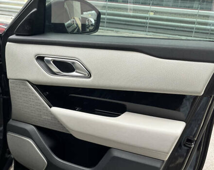 Чорний Ленд Ровер Рендж Ровер Велар, об'ємом двигуна 2 л та пробігом 91 тис. км за 39500 $, фото 32 на Automoto.ua