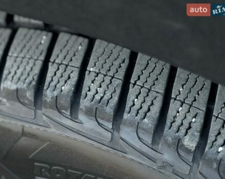 Черный Ленд Ровер Рендж Ровер Велар, объемом двигателя 2 л и пробегом 224 тыс. км за 29000 $, фото 8 на Automoto.ua