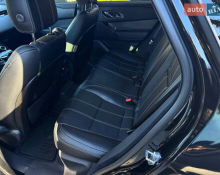 Черный Ленд Ровер Рендж Ровер Велар, объемом двигателя 2 л и пробегом 89 тыс. км за 38900 $, фото 21 на Automoto.ua