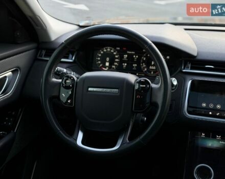 Черный Ленд Ровер Рендж Ровер Велар, объемом двигателя 2 л и пробегом 224 тыс. км за 29000 $, фото 12 на Automoto.ua