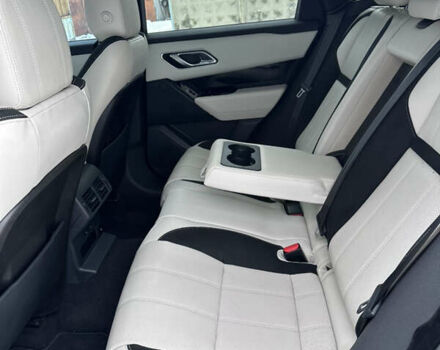 Черный Ленд Ровер Рендж Ровер Велар, объемом двигателя 2 л и пробегом 87 тыс. км за 38500 $, фото 19 на Automoto.ua