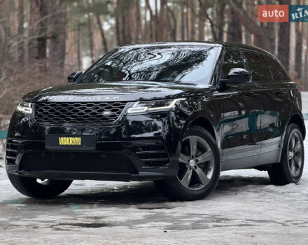 Черный Ленд Ровер Рендж Ровер Велар, объемом двигателя 2 л и пробегом 90 тыс. км за 36900 $, фото 3 на Automoto.ua