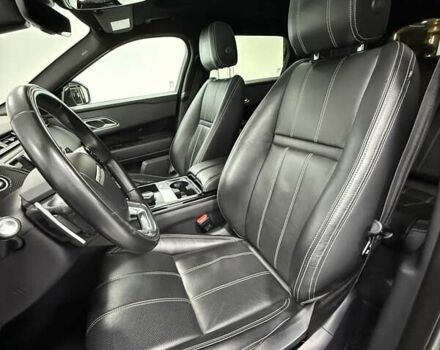 Чорний Ленд Ровер Рендж Ровер Велар, об'ємом двигуна 2 л та пробігом 93 тис. км за 39700 $, фото 20 на Automoto.ua