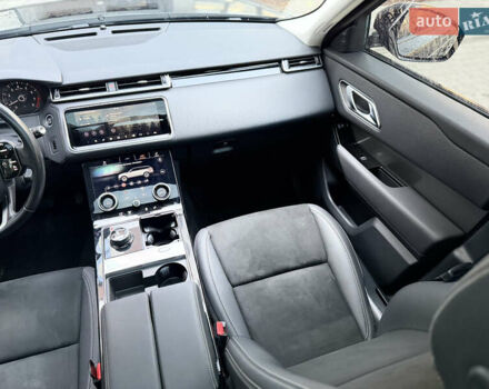 Черный Ленд Ровер Рендж Ровер Велар, объемом двигателя 2 л и пробегом 126 тыс. км за 28000 $, фото 22 на Automoto.ua