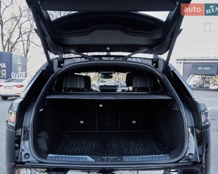 Черный Ленд Ровер Рендж Ровер Велар, объемом двигателя 2 л и пробегом 94 тыс. км за 36700 $, фото 11 на Automoto.ua