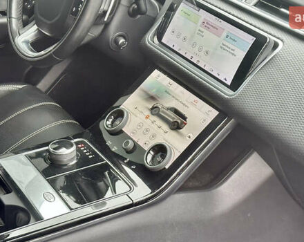 Черный Ленд Ровер Рендж Ровер Велар, объемом двигателя 2 л и пробегом 112 тыс. км за 34999 $, фото 41 на Automoto.ua