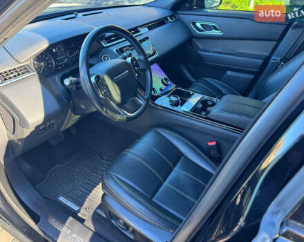 Черный Ленд Ровер Рендж Ровер Велар, объемом двигателя 2 л и пробегом 89 тыс. км за 38900 $, фото 13 на Automoto.ua