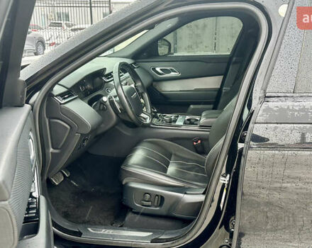 Черный Ленд Ровер Рендж Ровер Велар, объемом двигателя 2 л и пробегом 112 тыс. км за 34999 $, фото 26 на Automoto.ua