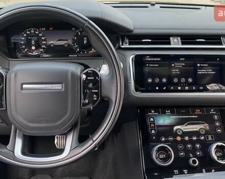 Черный Ленд Ровер Рендж Ровер Велар, объемом двигателя 2 л и пробегом 81 тыс. км за 49500 $, фото 10 на Automoto.ua