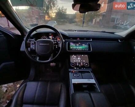 Чорний Ленд Ровер Рендж Ровер Велар, об'ємом двигуна 2 л та пробігом 281 тис. км за 24999 $, фото 1 на Automoto.ua