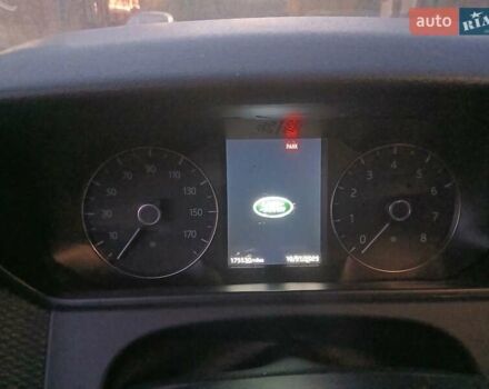 Чорний Ленд Ровер Рендж Ровер Велар, об'ємом двигуна 2 л та пробігом 281 тис. км за 24999 $, фото 14 на Automoto.ua