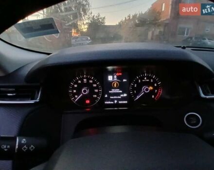 Чорний Ленд Ровер Рендж Ровер Велар, об'ємом двигуна 2 л та пробігом 281 тис. км за 24999 $, фото 10 на Automoto.ua