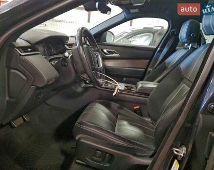 Черный Ленд Ровер Рендж Ровер Велар, объемом двигателя 2 л и пробегом 60 тыс. км за 12000 $, фото 6 на Automoto.ua