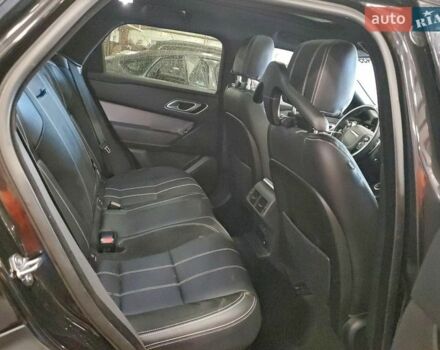 Черный Ленд Ровер Рендж Ровер Велар, объемом двигателя 2 л и пробегом 60 тыс. км за 12000 $, фото 10 на Automoto.ua