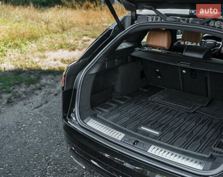 Чорний Ленд Ровер Рендж Ровер Велар, об'ємом двигуна 3 л та пробігом 46 тис. км за 59900 $, фото 32 на Automoto.ua