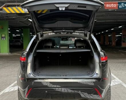 Чорний Ленд Ровер Рендж Ровер Велар, об'ємом двигуна 2 л та пробігом 98 тис. км за 56990 $, фото 9 на Automoto.ua