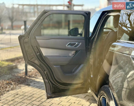 Черный Ленд Ровер Рендж Ровер Велар, объемом двигателя 2 л и пробегом 44 тыс. км за 59000 $, фото 19 на Automoto.ua