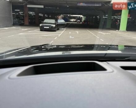 Чорний Ленд Ровер Рендж Ровер Велар, об'ємом двигуна 2 л та пробігом 98 тис. км за 56990 $, фото 25 на Automoto.ua