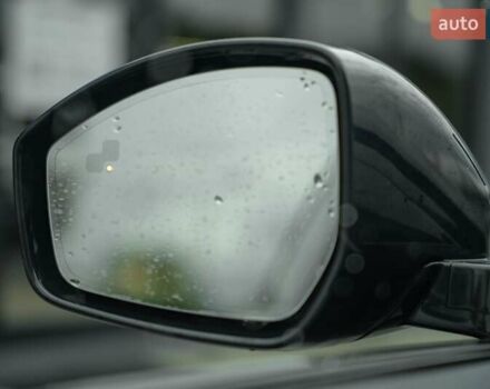 Чорний Ленд Ровер Рендж Ровер Велар, об'ємом двигуна 2 л та пробігом 44 тис. км за 57500 $, фото 21 на Automoto.ua