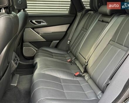 Чорний Ленд Ровер Рендж Ровер Велар, об'ємом двигуна 2 л та пробігом 98 тис. км за 56990 $, фото 13 на Automoto.ua