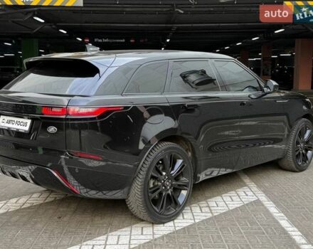 Чорний Ленд Ровер Рендж Ровер Велар, об'ємом двигуна 2 л та пробігом 98 тис. км за 56990 $, фото 6 на Automoto.ua