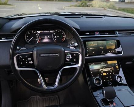 Черный Ленд Ровер Рендж Ровер Велар, объемом двигателя 2 л и пробегом 95 тыс. км за 64999 $, фото 16 на Automoto.ua