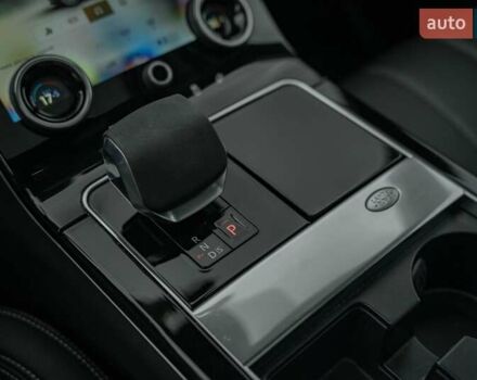 Чорний Ленд Ровер Рендж Ровер Велар, об'ємом двигуна 2 л та пробігом 44 тис. км за 57500 $, фото 42 на Automoto.ua