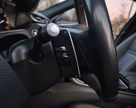 Черный Ленд Ровер Рендж Ровер Велар, объемом двигателя 2 л и пробегом 95 тыс. км за 64999 $, фото 21 на Automoto.ua